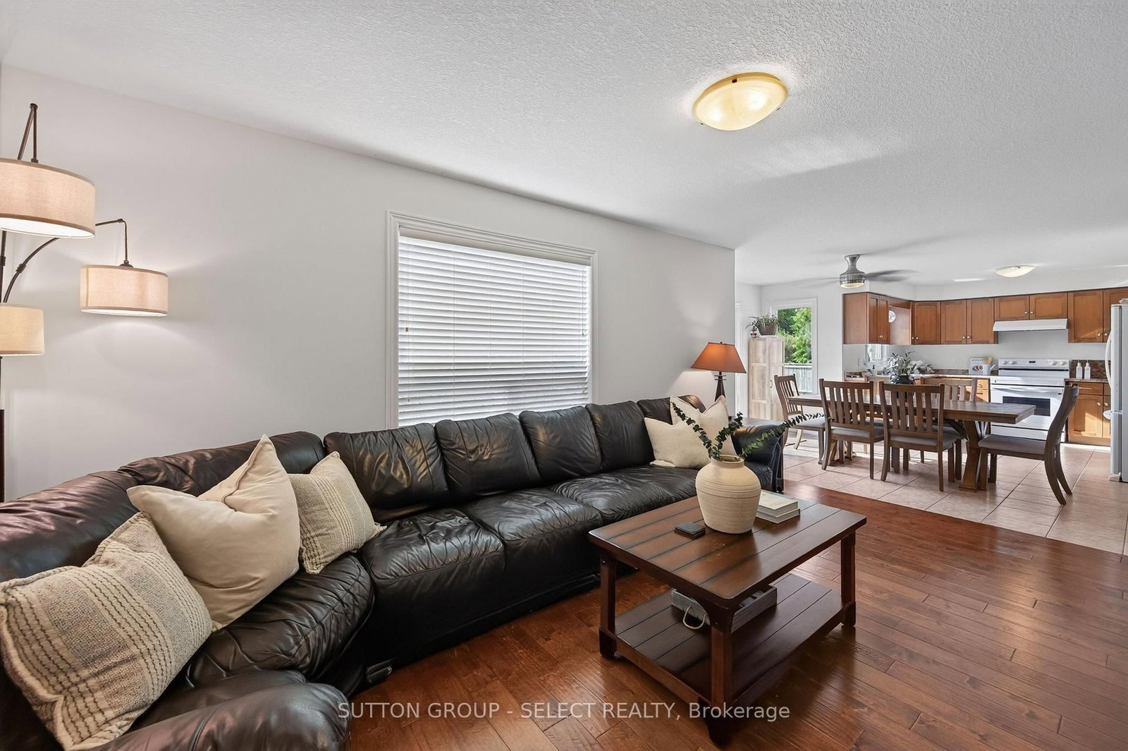 3 Fieldstone Crescent N • Middlesex Centre, ON photo 14