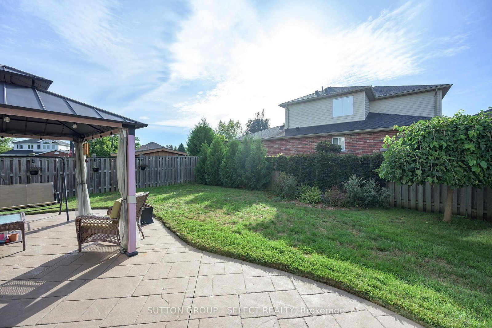 3 Fieldstone Crescent N • Middlesex Centre, ON photo 38