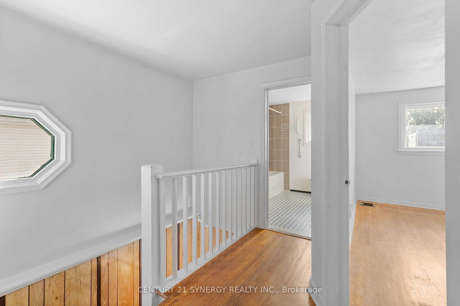 1711 Baseline Road • Ottawa, ON photo 12