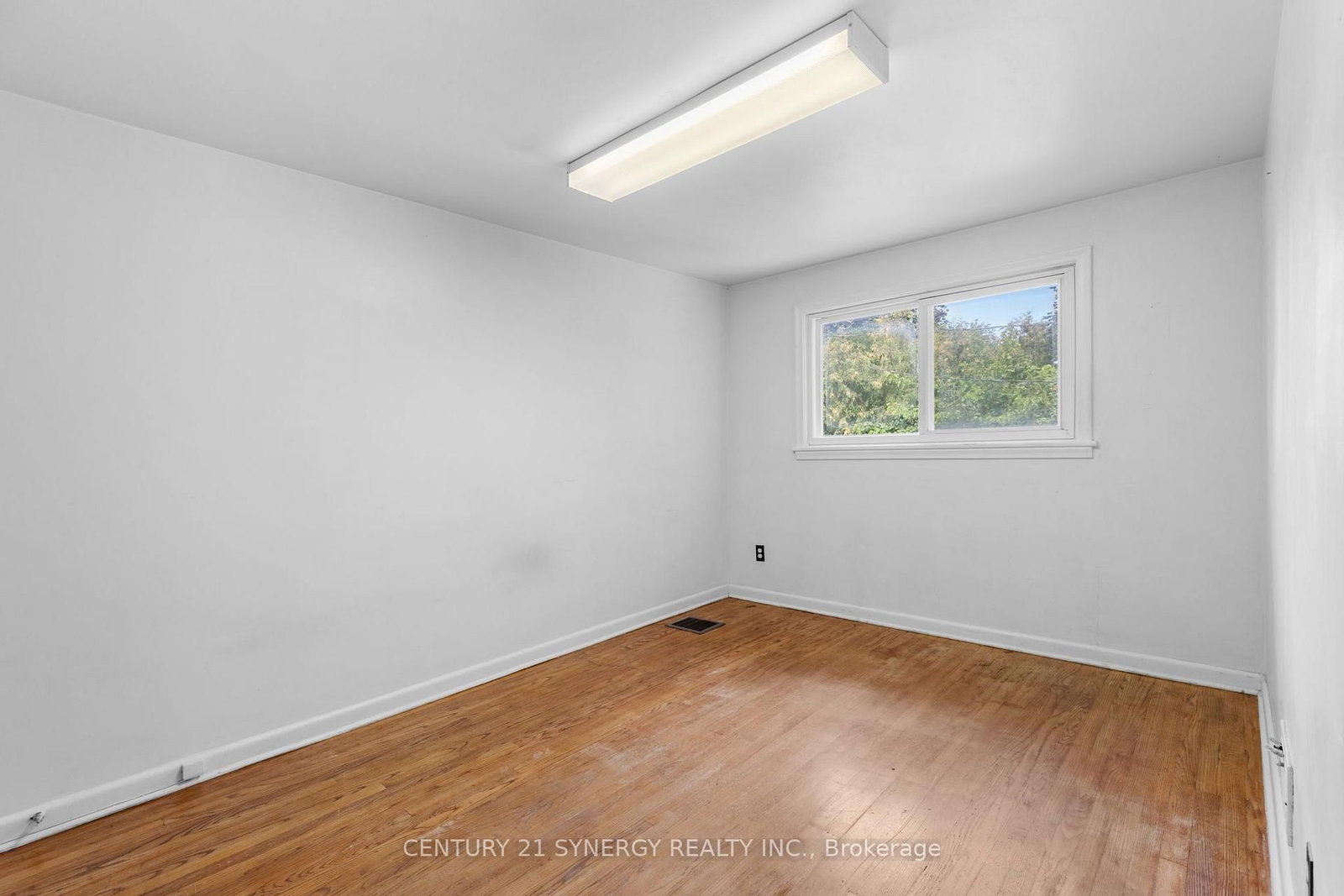 1711 Baseline Road • Ottawa, ON photo 18