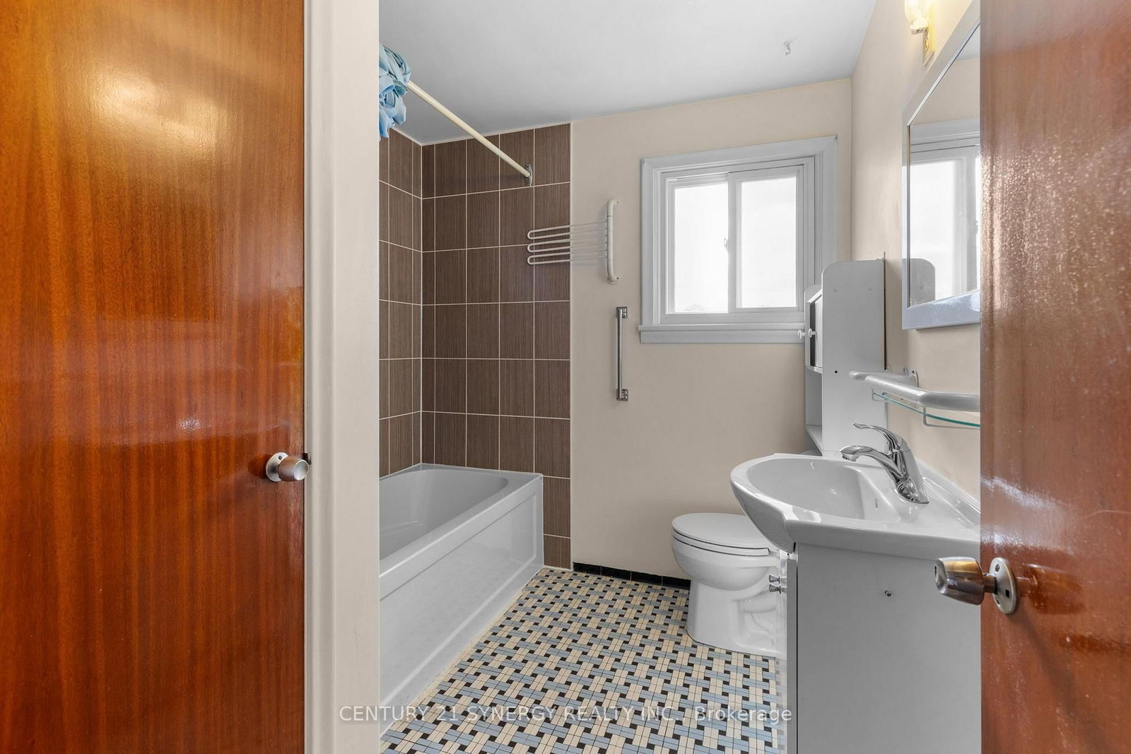 1711 Baseline Road • Ottawa, ON photo 20