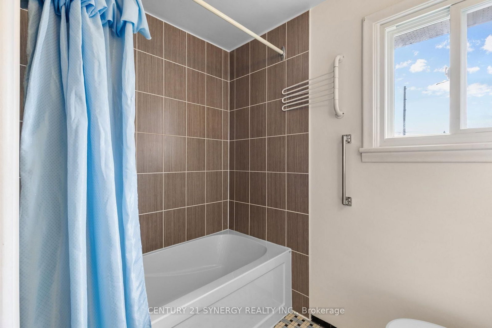 1711 Baseline Road • Ottawa, ON photo 22