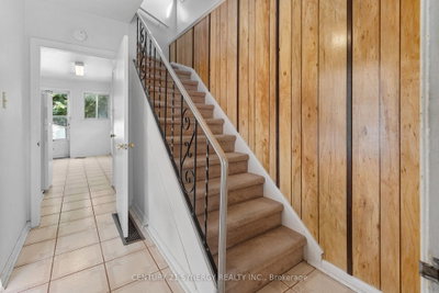 1711 Baseline Road • Ottawa, ON photo 5