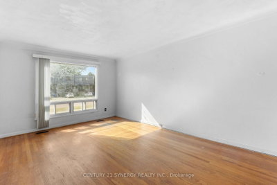 1711 Baseline Road • Ottawa, ON photo 8