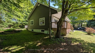 66 Hanes Road • Huntsville, ON photo 5