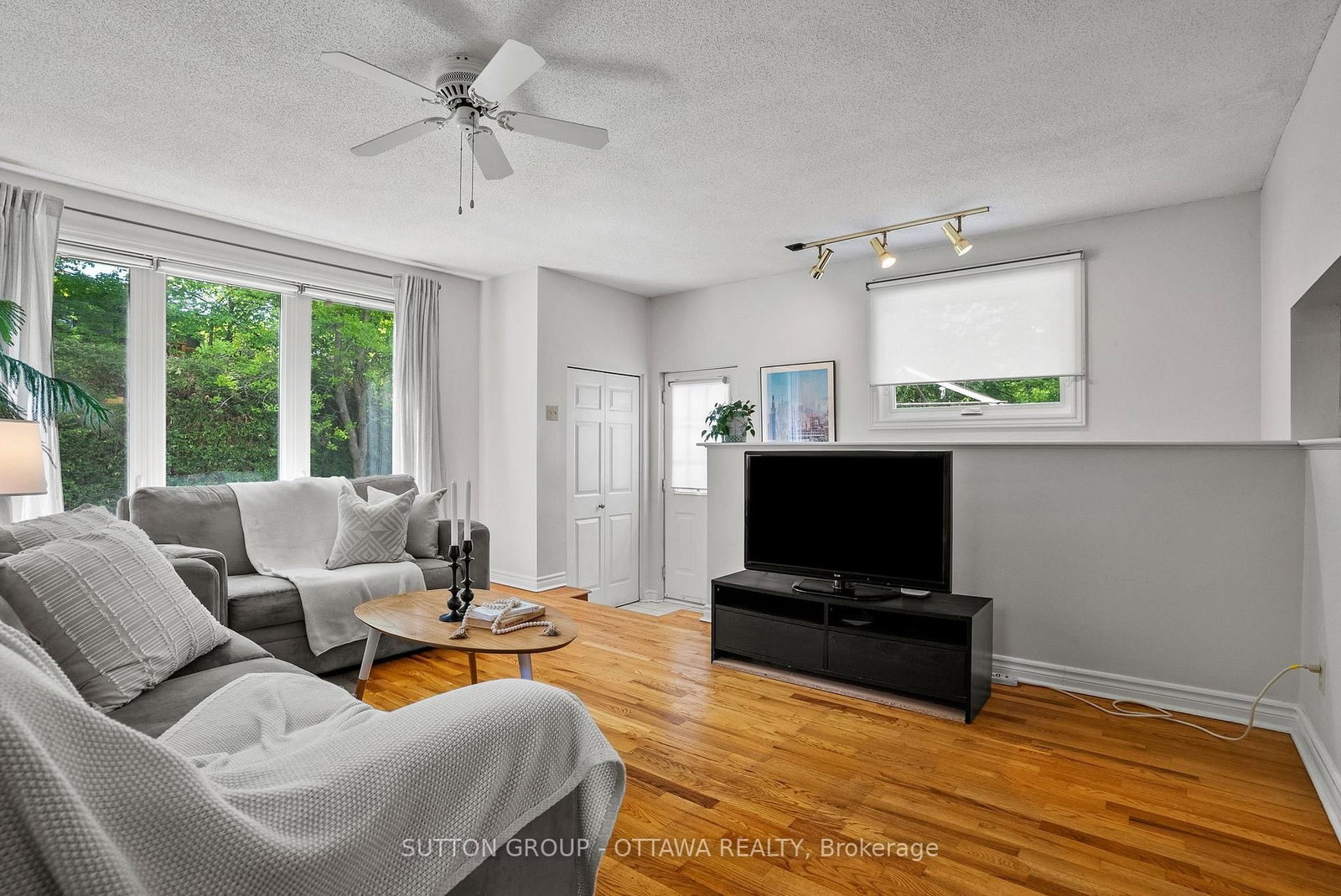 45 Larkspur Drive • Ottawa, ON photo 19