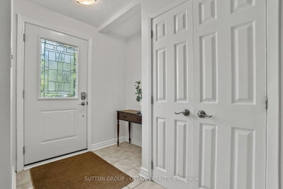 45 Larkspur Drive • Ottawa, ON photo 4