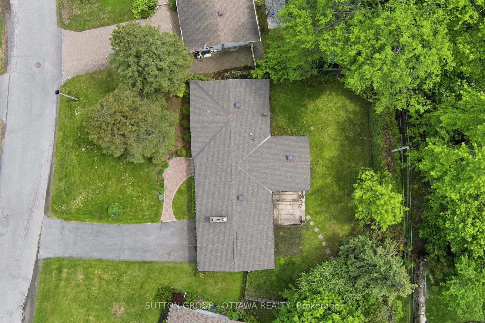 45 Larkspur Drive • Ottawa, ON photo 46