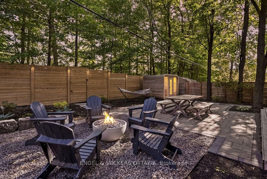 694 ISLAND PARK Drive • Ottawa, ON photo 37