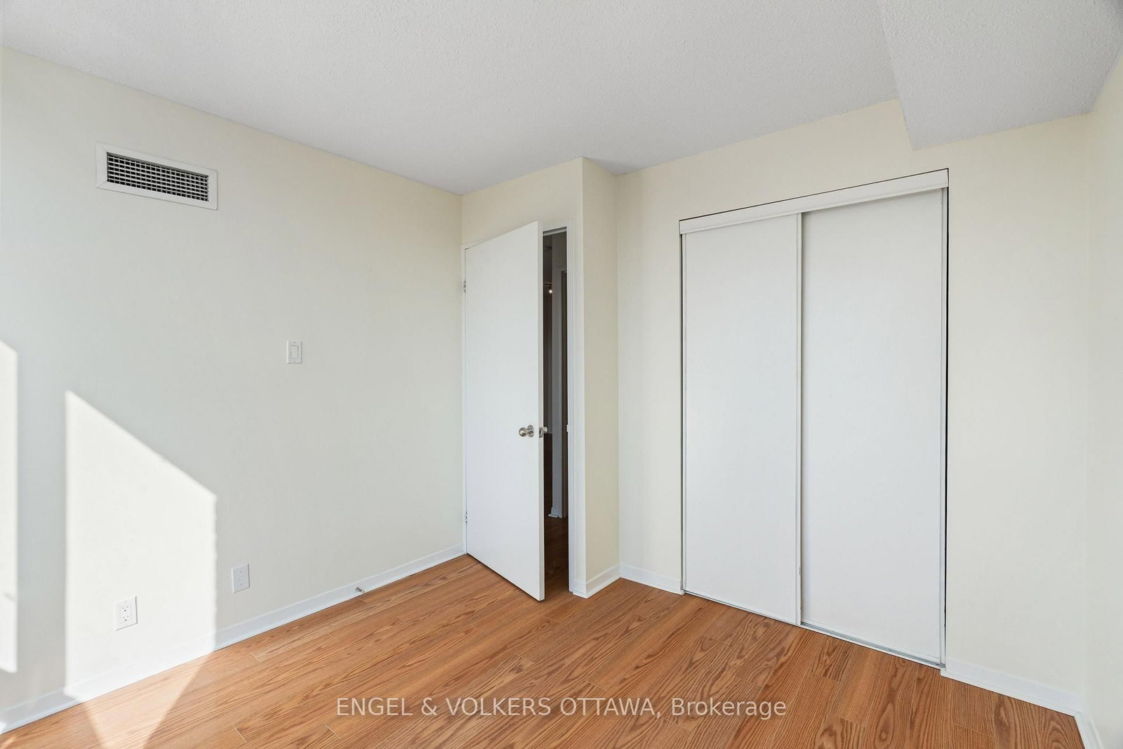 45 Holland Avenue • #610 • Ottawa, ON photo 9