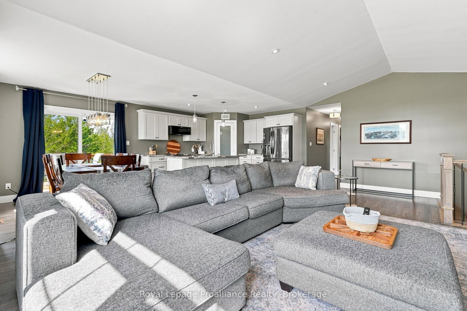 608 Mitchell Road • Belleville, ON photo 11