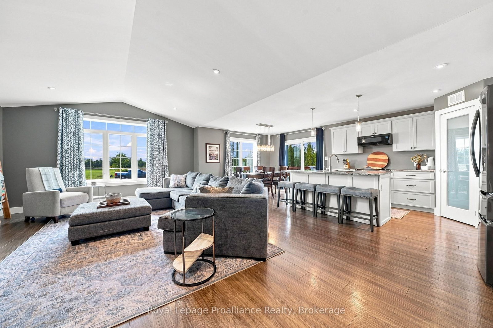 608 Mitchell Road • Belleville, ON photo 6