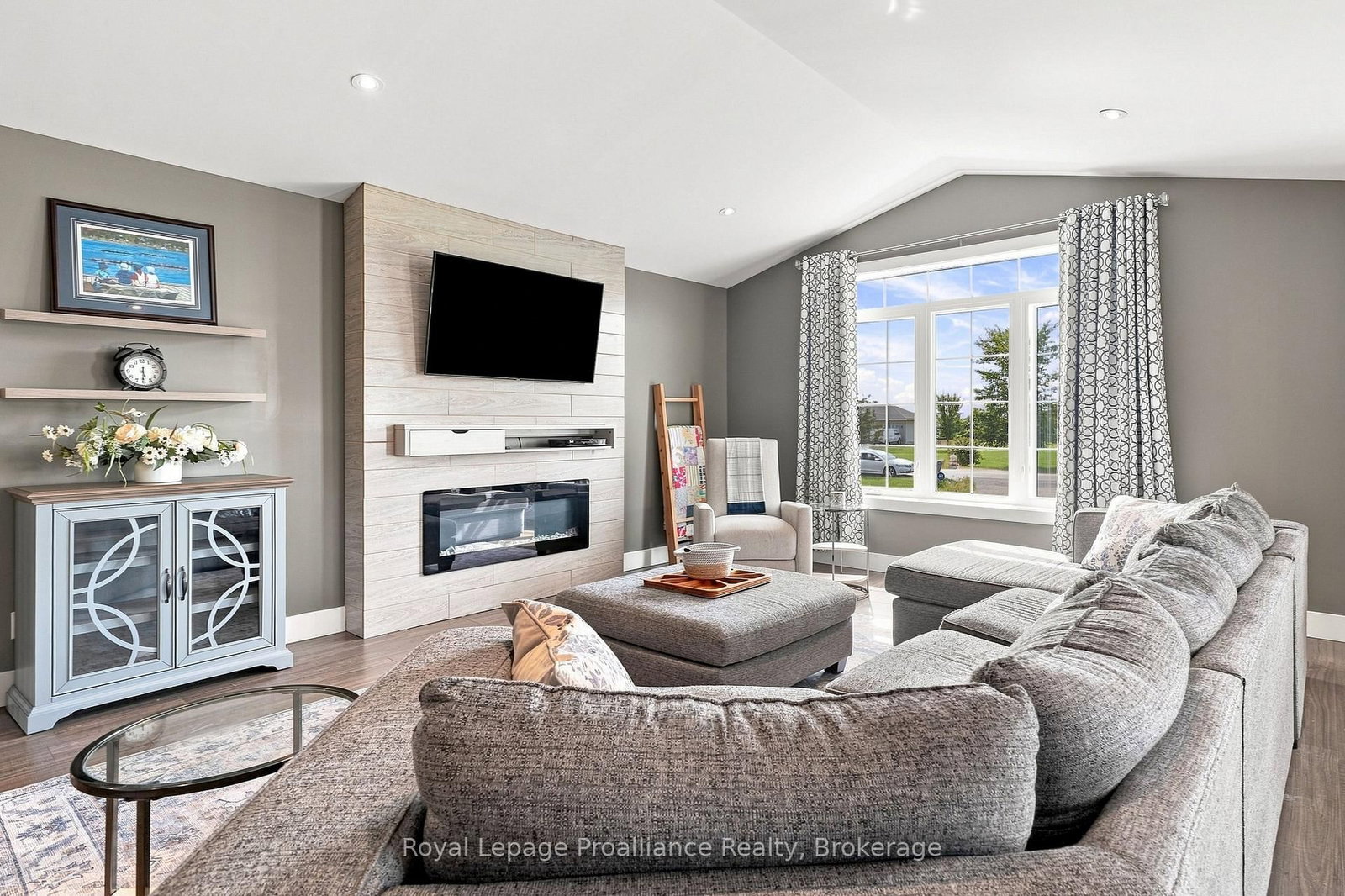 608 Mitchell Road • Belleville, ON photo 8