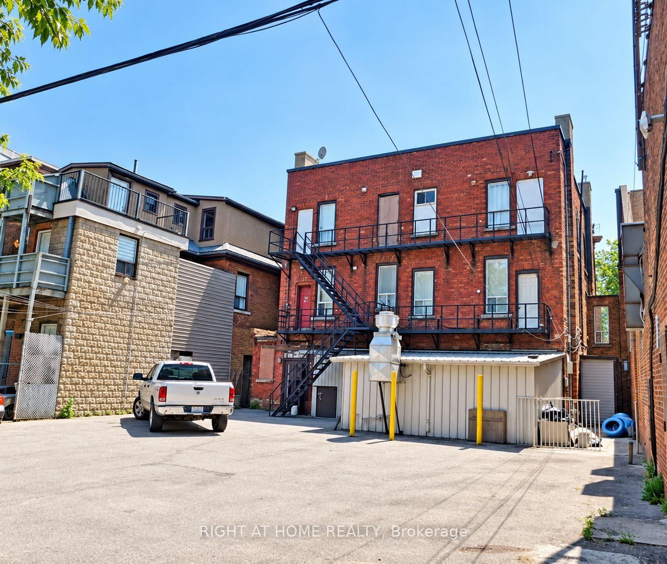 663 KING Street E • Hamilton, ON photo 10