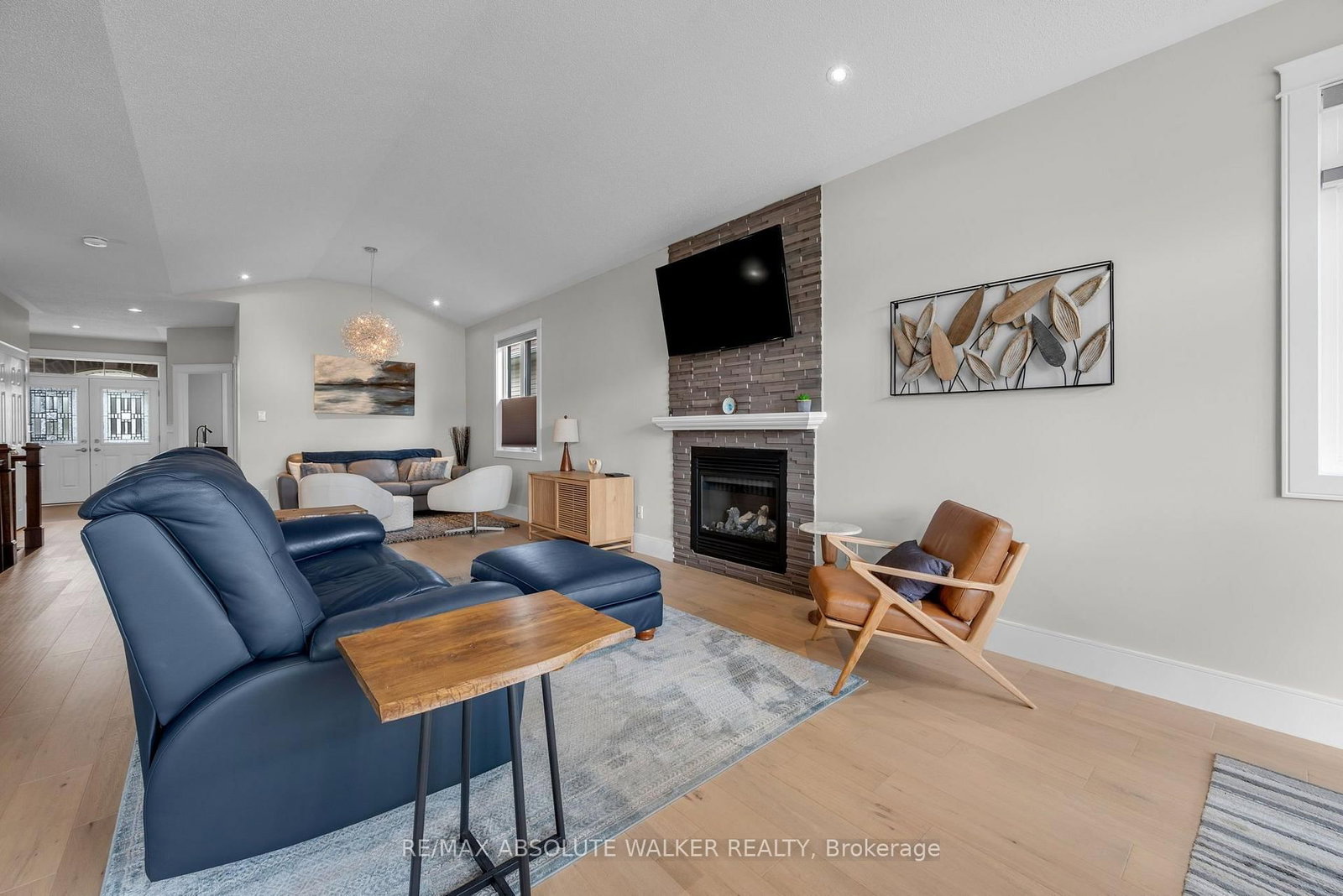355 Nestleton Street • Ottawa, ON photo 4