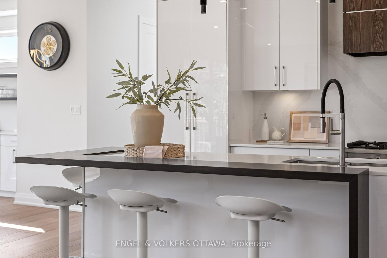 736 Sherbourne Road • Ottawa, ON photo 15