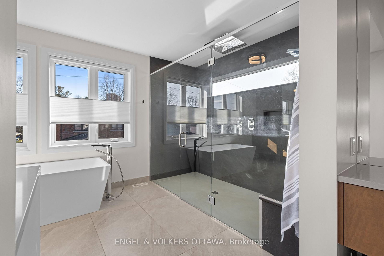 736 Sherbourne Road • Ottawa, ON photo 32