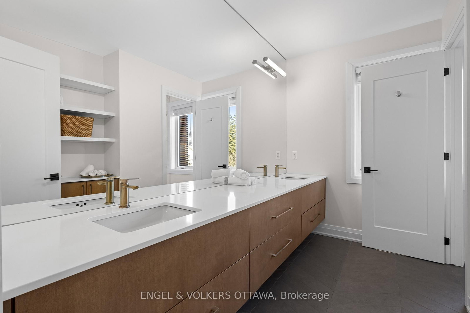 736 Sherbourne Road • Ottawa, ON photo 39