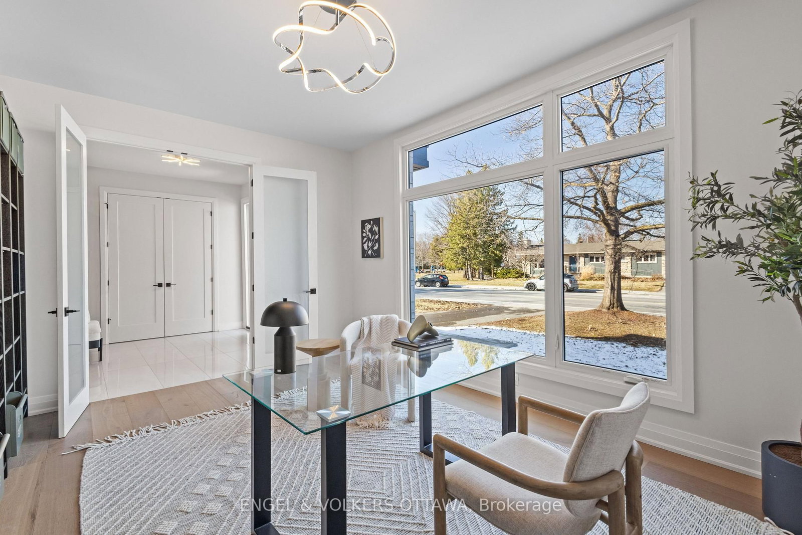 736 Sherbourne Road • Ottawa, ON photo 6
