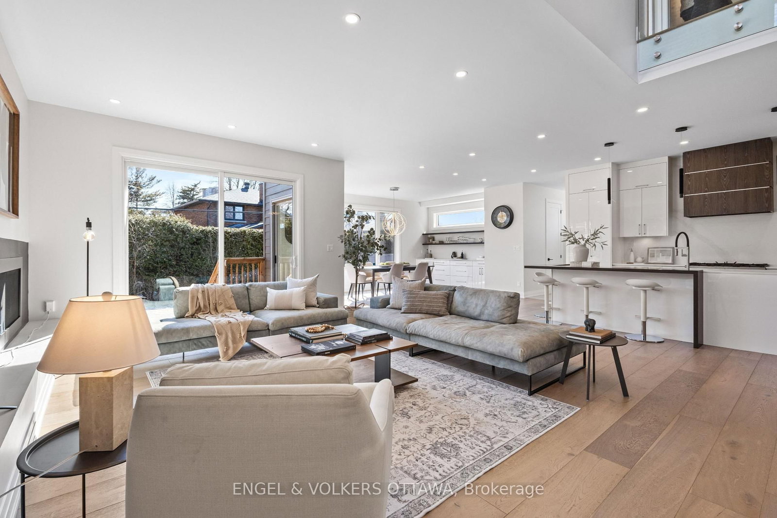 736 Sherbourne Road • Ottawa, ON photo 9