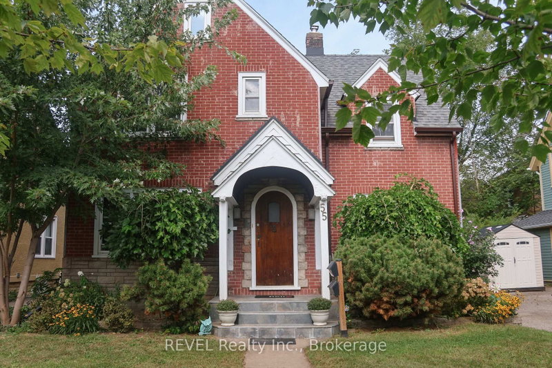 Upper - 55 Maple Street