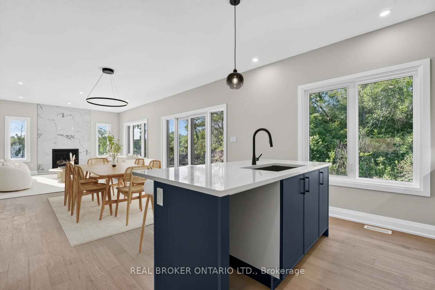 6632 Alexa Common • Niagara Falls, ON photo 12