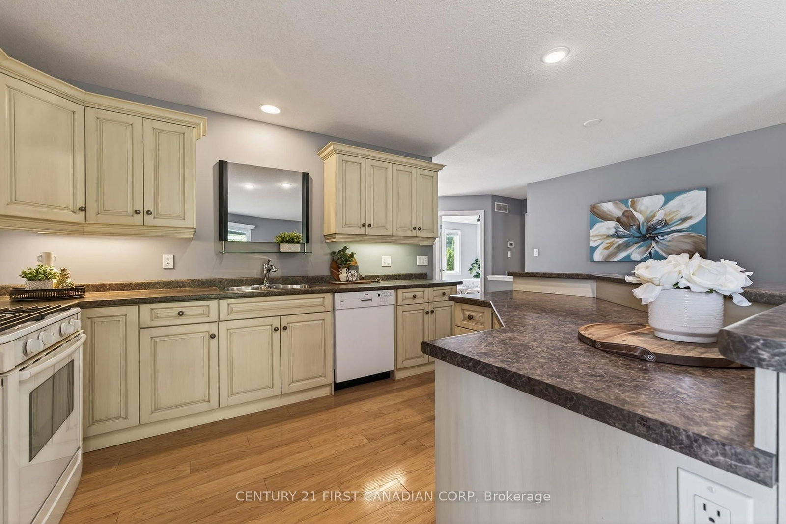171 Francis Street • South Huron, ON photo 6
