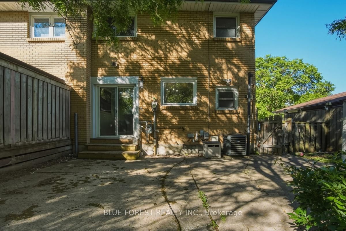 230 Cairn Street • London South, ON photo 42