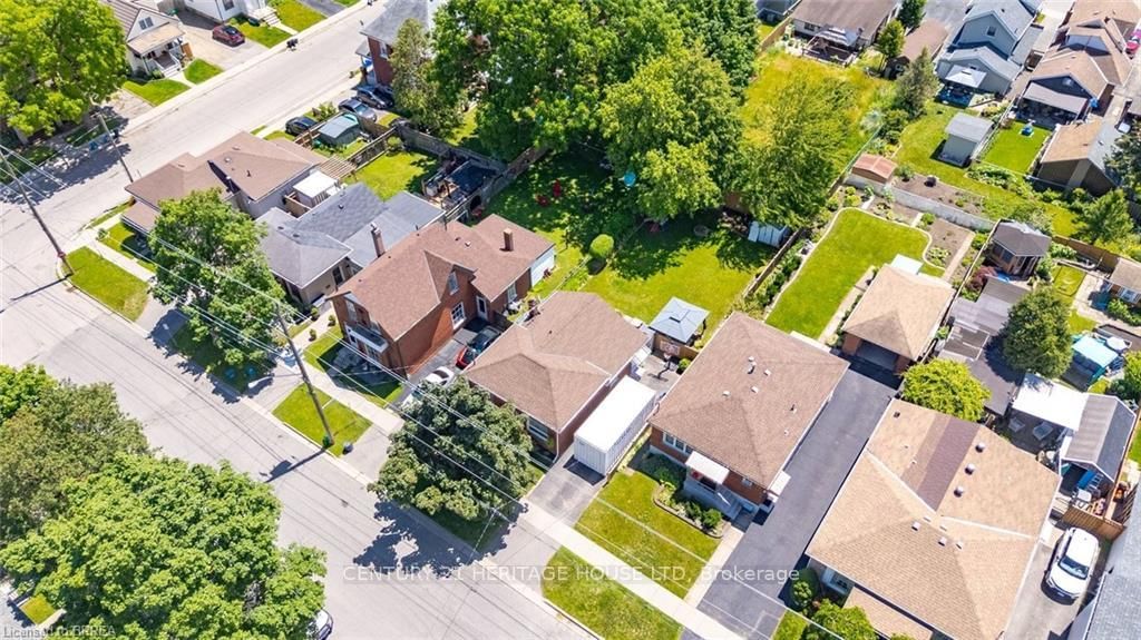 141 East Avenue • Brantford, ON photo 29
