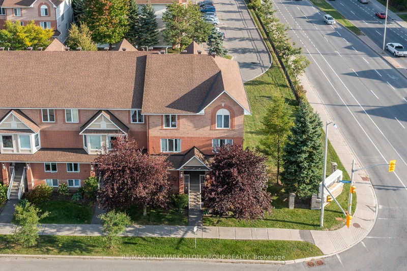 10 Lakepointe Drive