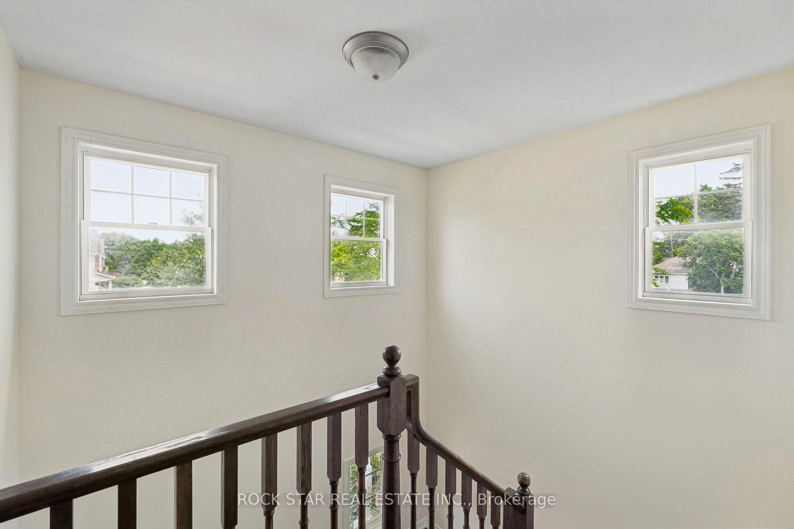 36 Chicory Crescent • St. Catharines, ON photo 11