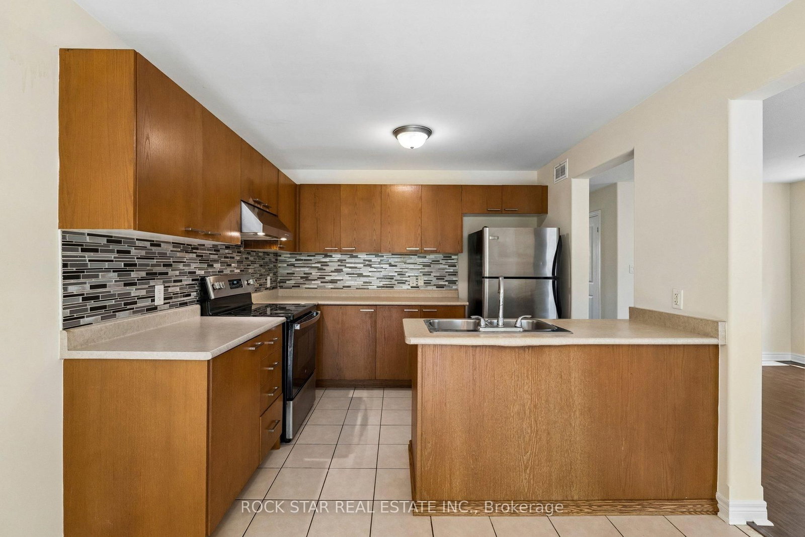 36 Chicory Crescent • St. Catharines, ON photo 5