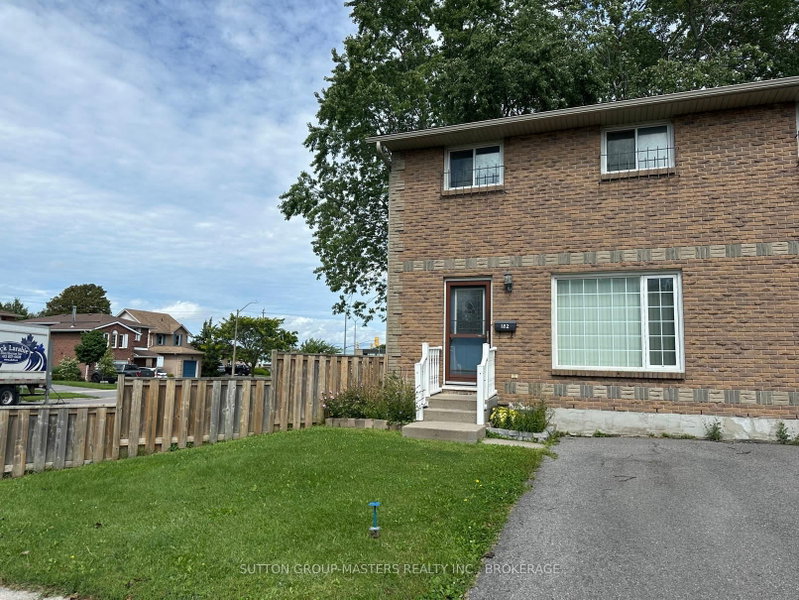 182 Rosemund Crescent