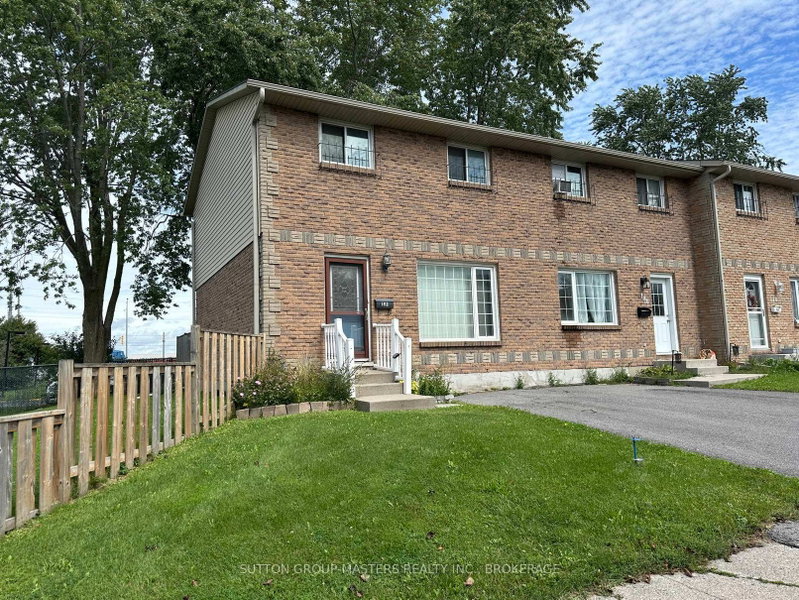 182 Rosemund Crescent