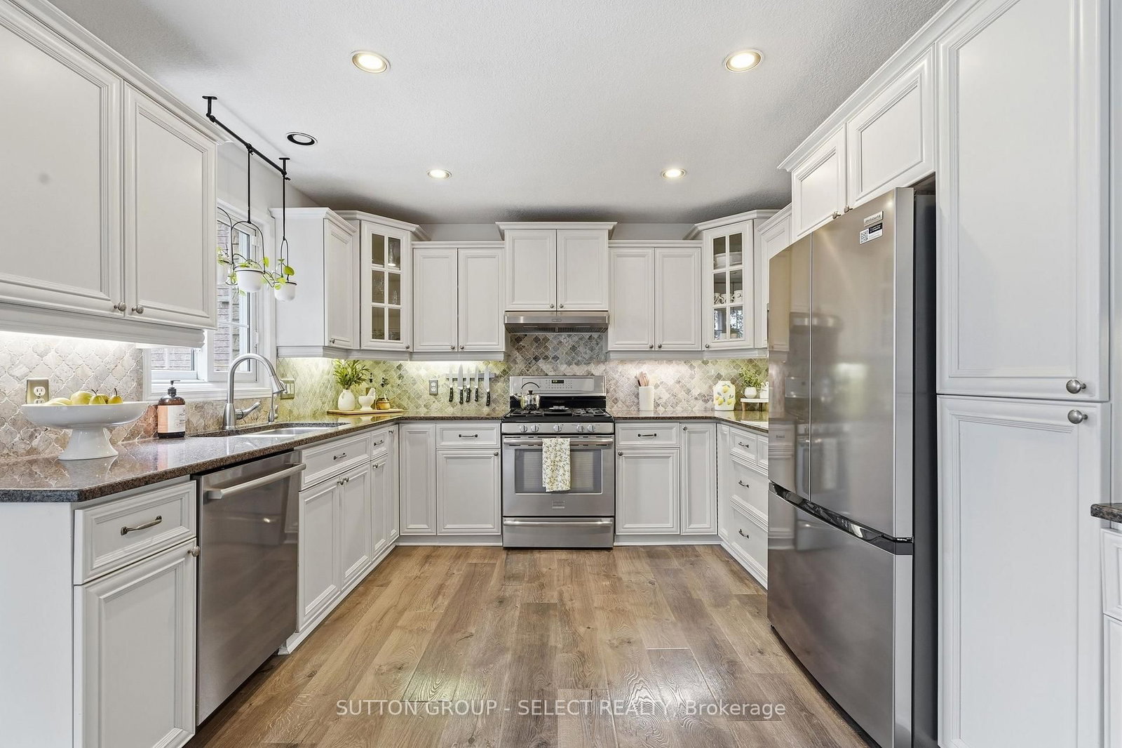 39 Carolinian Lane • Cambridge, ON photo 15