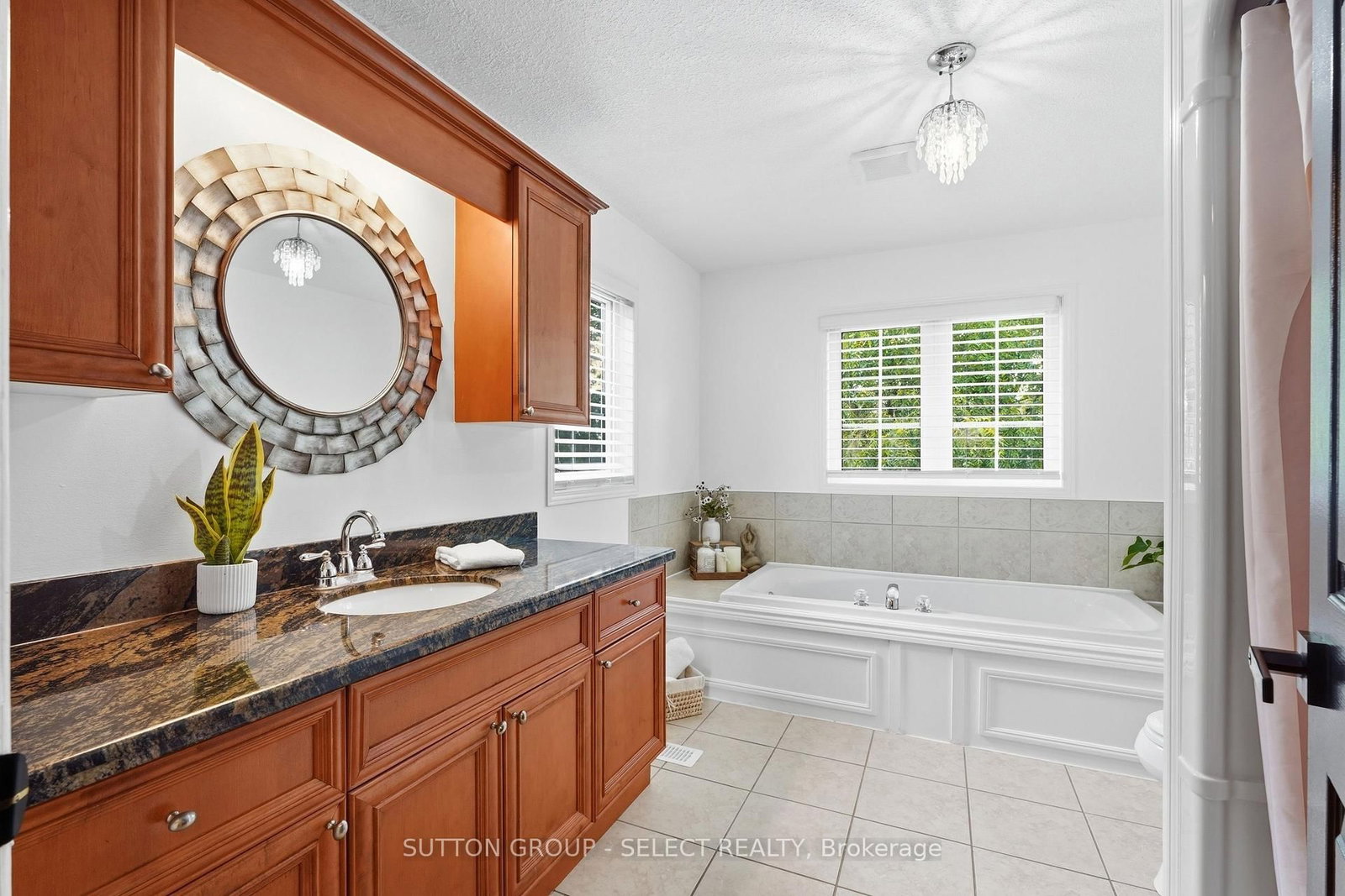39 Carolinian Lane • Cambridge, ON photo 32