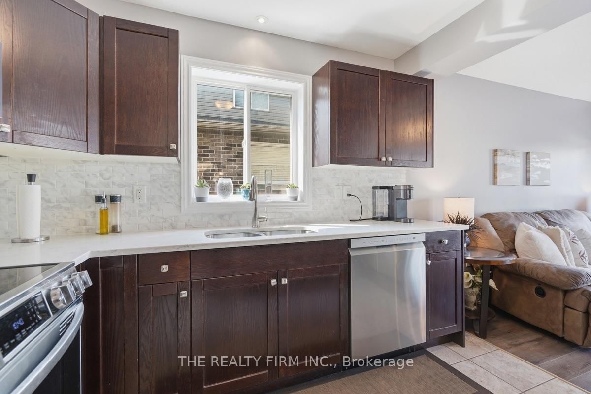 1830 Couldridge Way • London North, ON photo 11