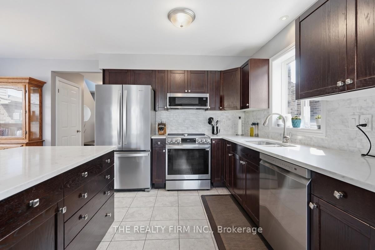 1830 Couldridge Way • London North, ON photo 13