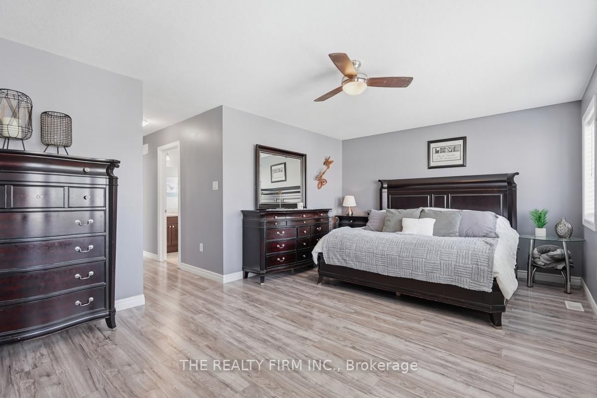 1830 Couldridge Way • London North, ON photo 16