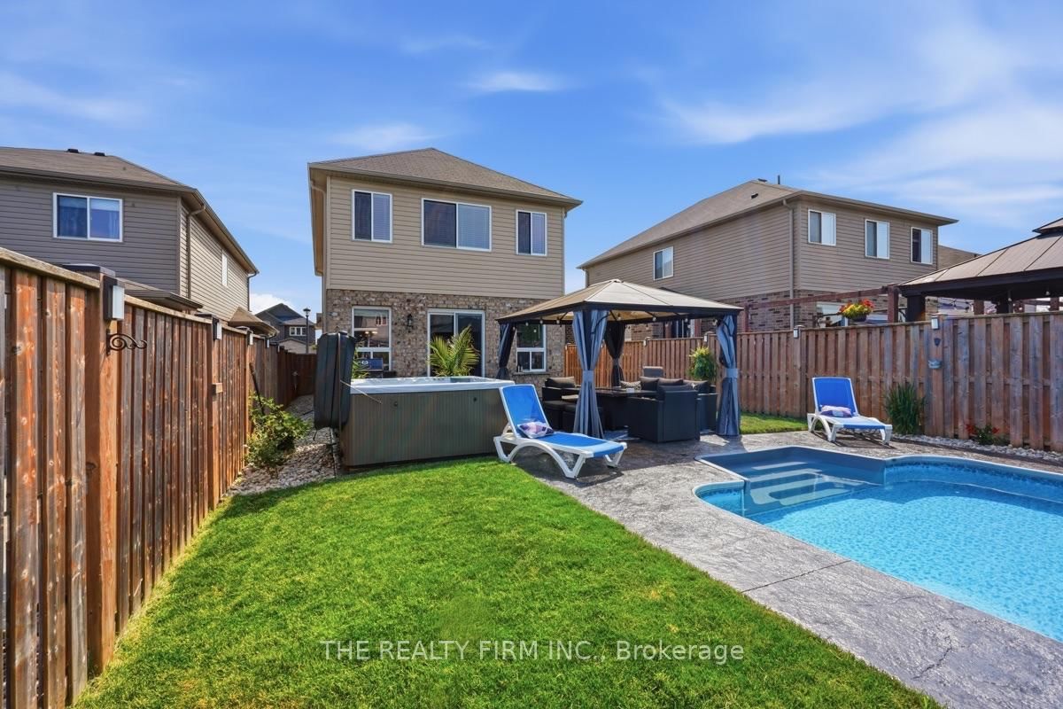 1830 Couldridge Way • London North, ON photo 38
