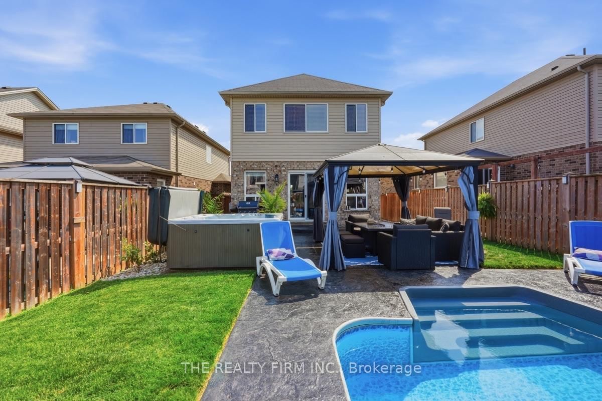 1830 Couldridge Way • London North, ON photo 39