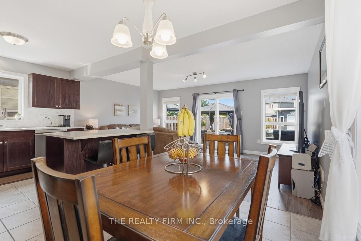 1830 Couldridge Way • London North, ON photo 9