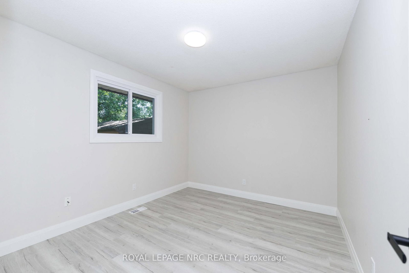 3265 Addison Avenue • Niagara Falls, ON photo 12