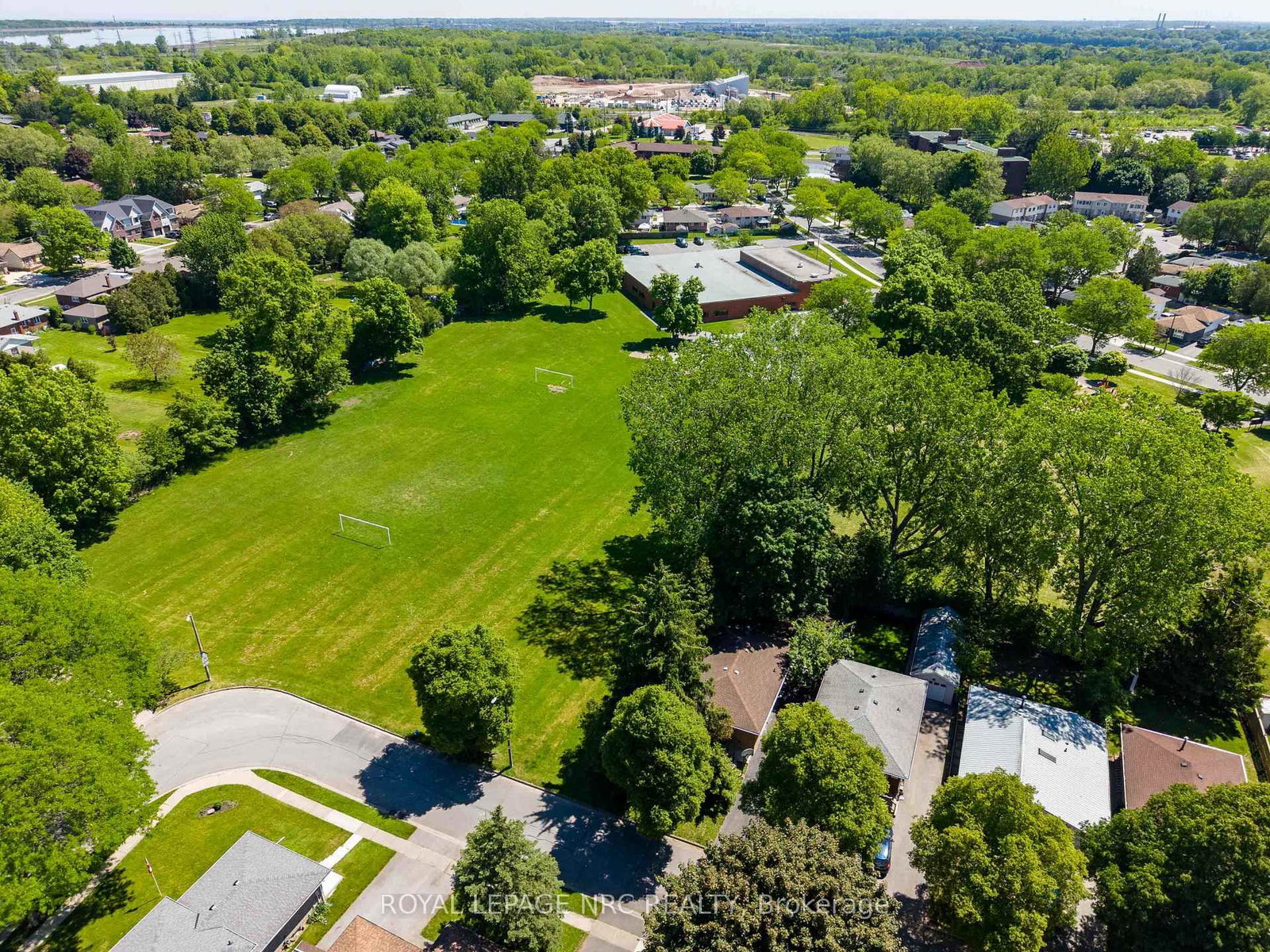 3265 Addison Avenue • Niagara Falls, ON photo 4