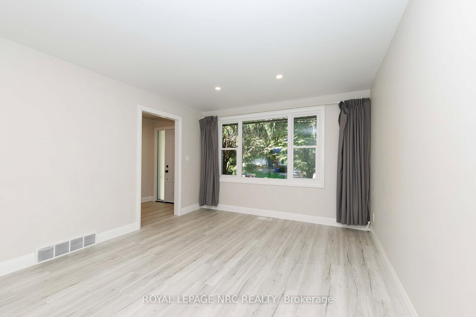 3265 Addison Avenue • Niagara Falls, ON photo 8