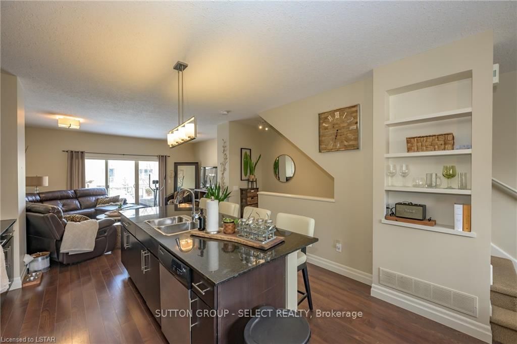 1850 BEAVERBROOK Avenue • #3 • London North, ON photo 16