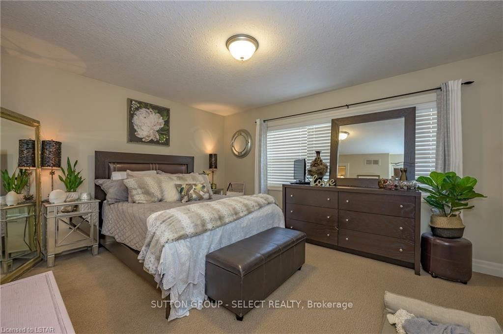 1850 BEAVERBROOK Avenue • #3 • London North, ON photo 20