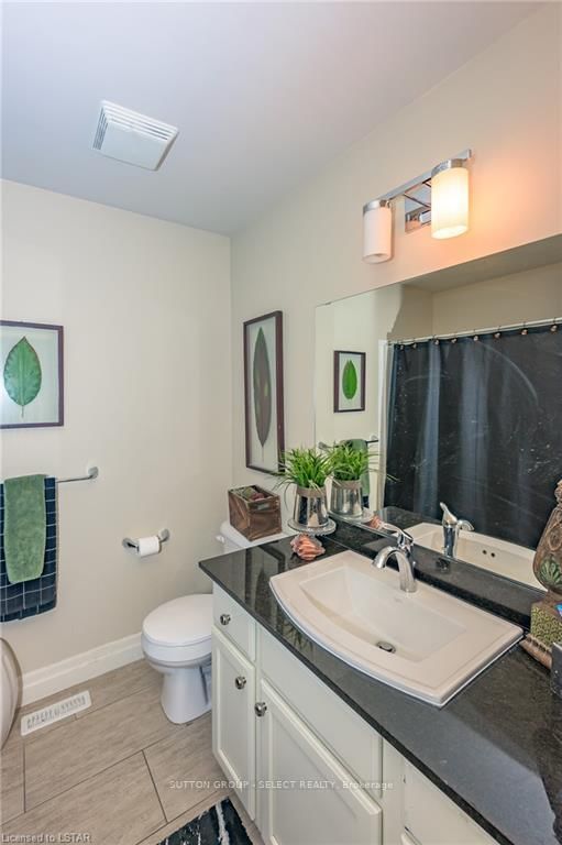 1850 BEAVERBROOK Avenue • #3 • London North, ON photo 25