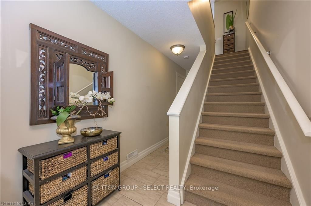 1850 BEAVERBROOK Avenue • #3 • London North, ON photo 3