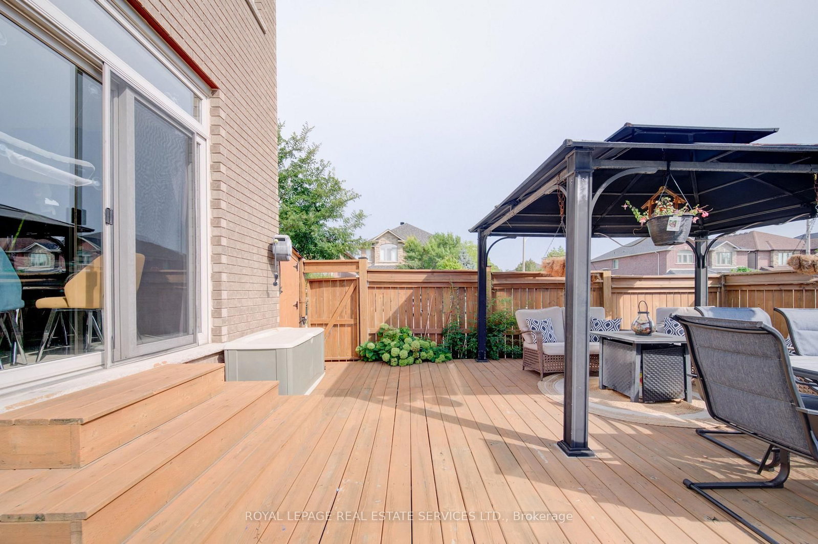 4 Chartwell Circle S • Hamilton, ON photo 36